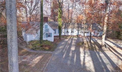 72 Golf Course Dr, Weems, VA 22576 photo 2