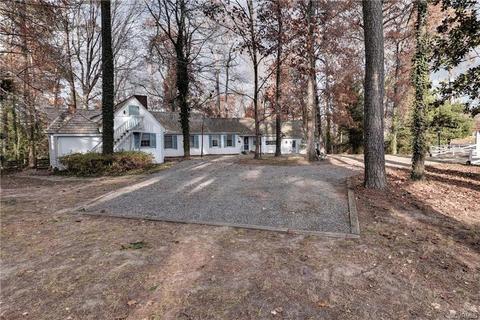 72 Golf Course Dr, Weems, VA 22576 photo 3