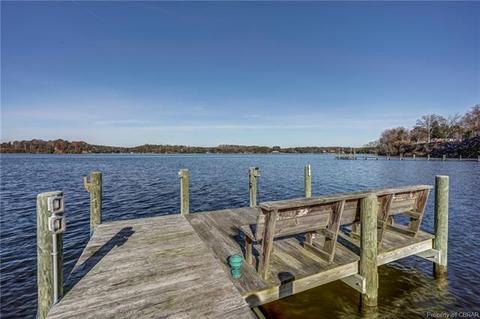 198 Marigold Ln, Weems, VA 22576 photo 3
