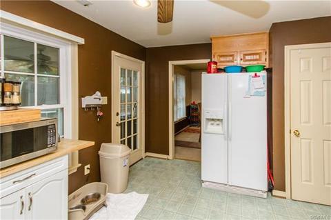 4004 Paces Ferry Rd, Chester, VA 23831 photo 9
