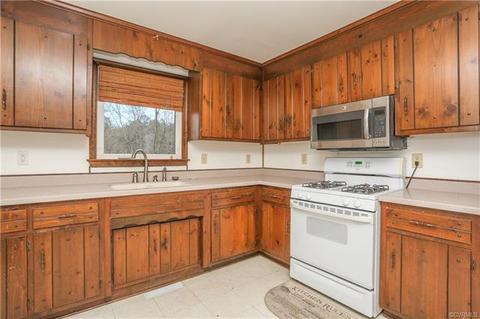 508 Spring Grove Rd, Spring Grove, VA 23881 photo 9
