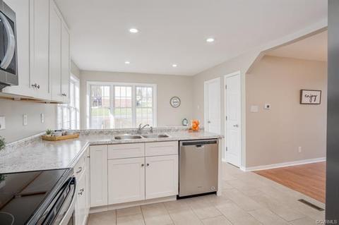 6601 Harbourside Dr, Midlothian, VA 23112 photo 5