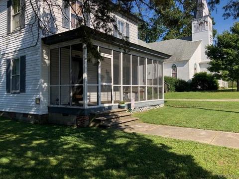 104 First Church St, Dendron, VA 23839 photo 1