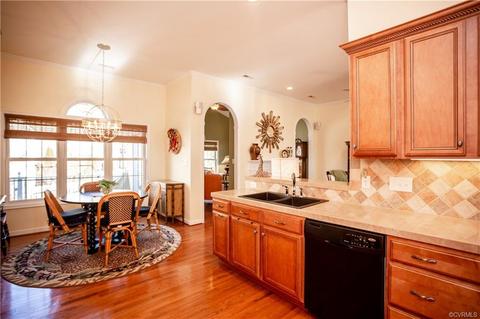 9500 Brading Ln, Midlothian, VA 23112 photo 2