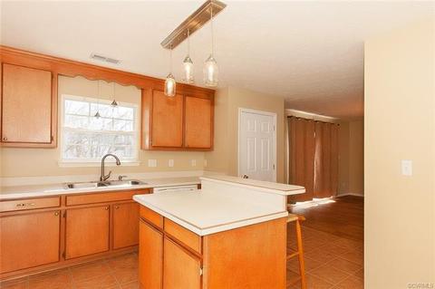 117 Sheppard Dr, Williamsburg, VA 23185 photo 10