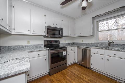 3241 Winterfield Rd, Midlothian, VA 23113 photo 1