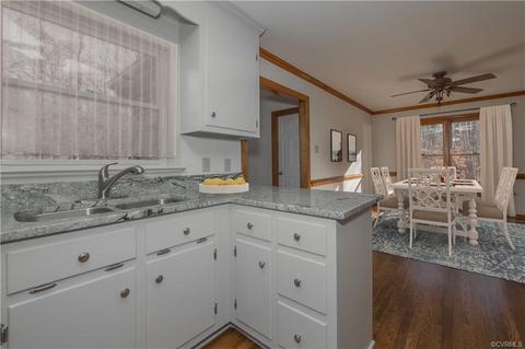 3241 Winterfield Rd, Midlothian, VA 23113 photo 5