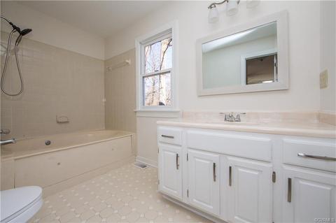 3241 Winterfield Rd, Midlothian, VA 23113 photo 8