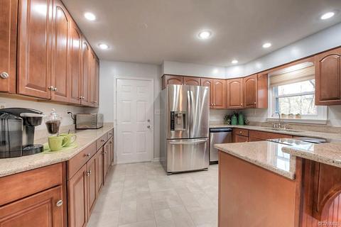 6201 Willow Glen Rd, Midlothian, VA 23112 photo 9
