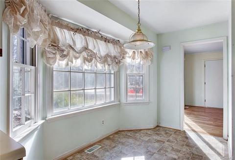 5825 Mill Spring Rd, Midlothian, VA 23112 photo 8