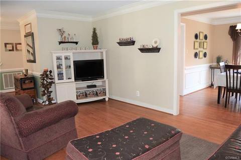 6105 Lansgate Rd, Midlothian, VA 23112 photo 4