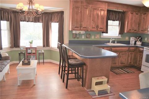 6105 Lansgate Rd, Midlothian, VA 23112 photo 9