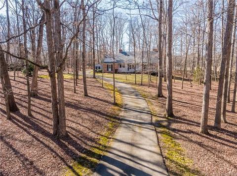 2310 Castlebridge Rd, Midlothian, VA 23113 photo 2