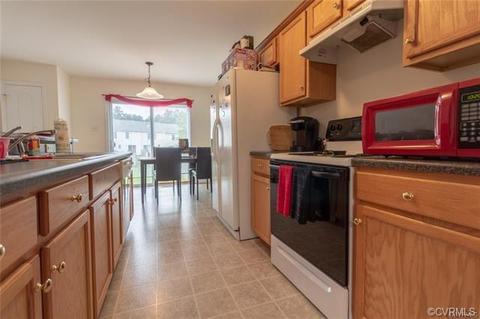 2105 Cornwall Ct, Aylett, VA 23009 photo 10