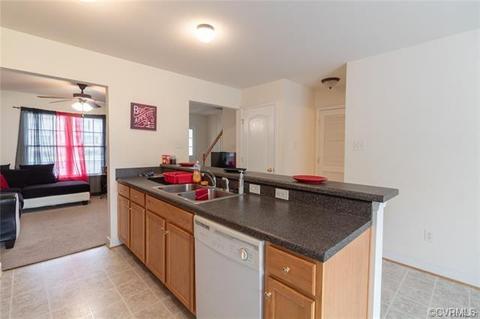 2105 Cornwall Ct, Aylett, VA 23009 photo 9