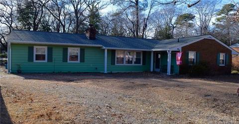 1638 Laurel Dr, Gloucester Point, VA 23062 photo 1
