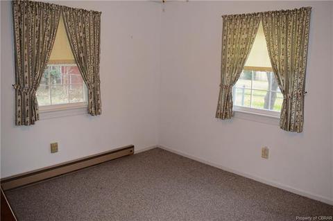 1638 Laurel Dr, Gloucester Point, VA 23062 photo 15