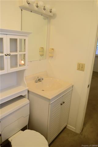 1638 Laurel Dr, Gloucester Point, VA 23062 photo 12