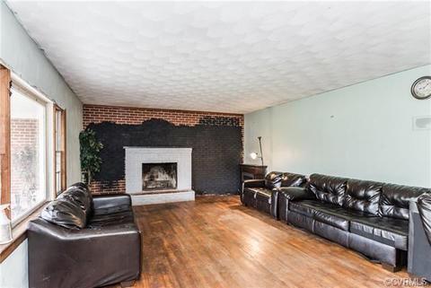 931 Greys Point Rd, Topping, VA 23169 photo 6