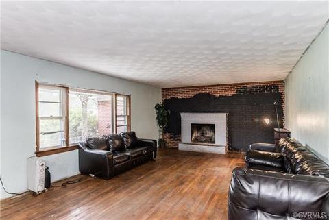 931 Greys Point Rd, Topping, VA 23169 photo 7