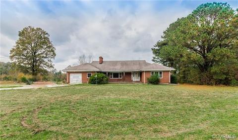 931 Greys Point Rd, Topping, VA 23169 photo 3