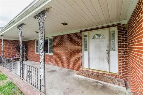 931 Greys Point Rd, Topping, VA 23169 photo 5