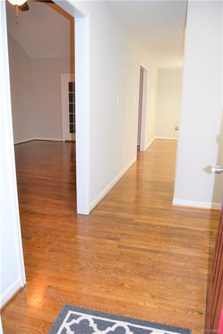 2541 Brookforest Rd, Midlothian, VA 23112 photo 2