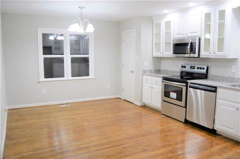 2541 Brookforest Rd, Midlothian, VA 23112 photo 3