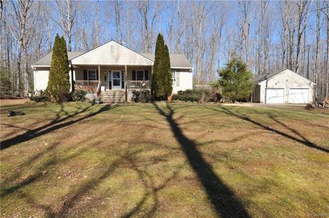 211 Rolling Path Rd, Louisa, VA 23093 photo 2