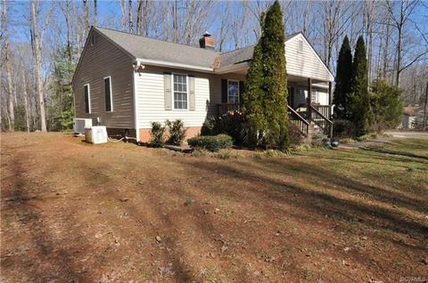 211 Rolling Path Rd, Louisa, VA 23093 photo 4