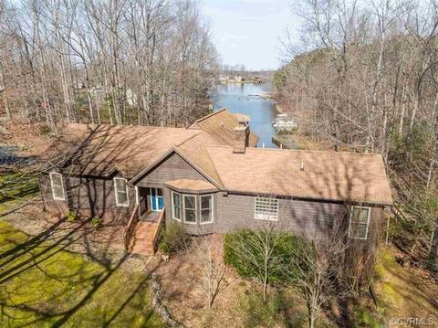 124 Walnut Ct, Bumpass, VA 23024 photo 2