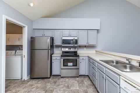 1326 Tannery Cir, Midlothian, VA 23113 photo 4