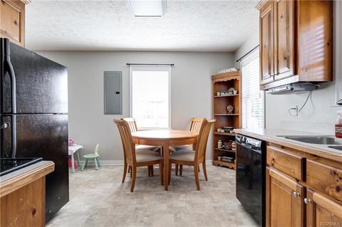6315 Maple Rd, Quinton, VA 23141 photo 9