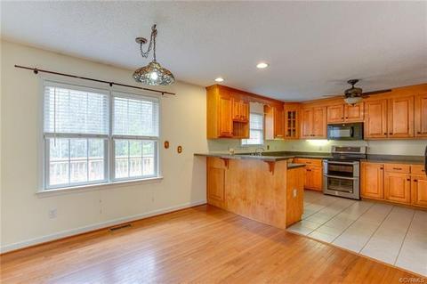 20434 Horseshoe Rd, Carson, VA 23830 photo 8