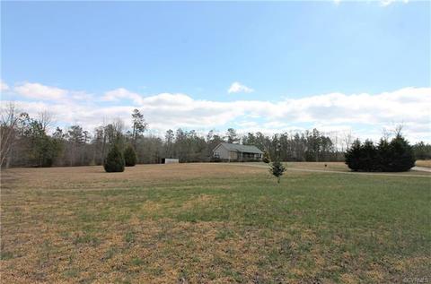 431 Three Flags Dr, Kenbridge, VA 23944 photo 3