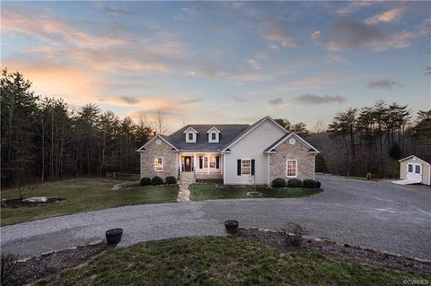 3075 Double Eagle Ct, Louisa, VA 23093 photo 2