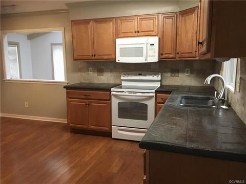 410 Thynne Rd, Midlothian, VA 23114 photo 3