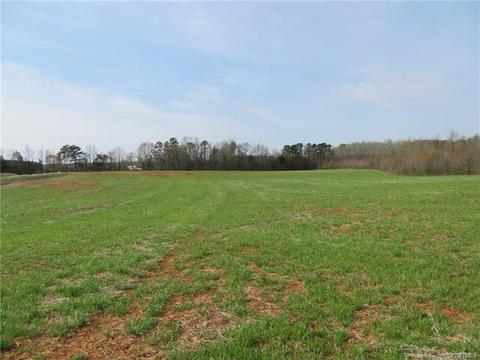 12701 Continental Rd, Wilsons, VA 23894 photo 4