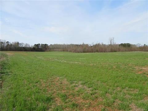 12701 Continental Rd, Wilsons, VA 23894 photo 2