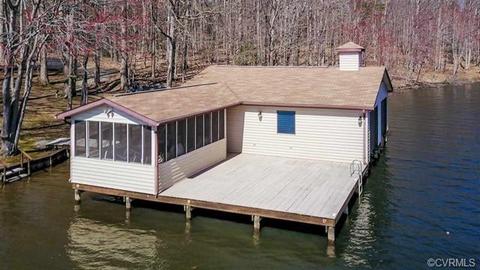 230 Heather Dr, Bumpass, VA 23024 photo 6