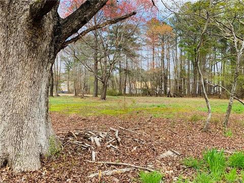 609 Maple Rd, Yorktown, VA 23690 photo 1