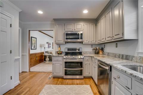 14300 Helmsley Rd, Midlothian, VA 23113 photo 2