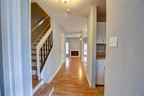 11823 S Briar Patch Dr, Midlothian, VA 23113 photo 4