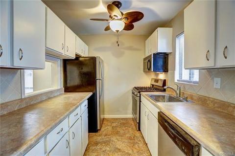 11823 S Briar Patch Dr, Midlothian, VA 23113 photo 7