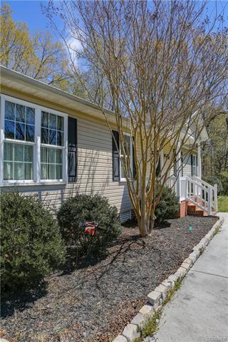 5703 Whisper Dr, Sutherland, VA 23885 photo 2