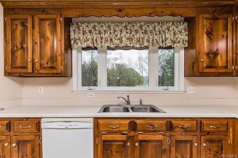 2964 Pineview Dr, Powhatan, VA 23139 photo 9
