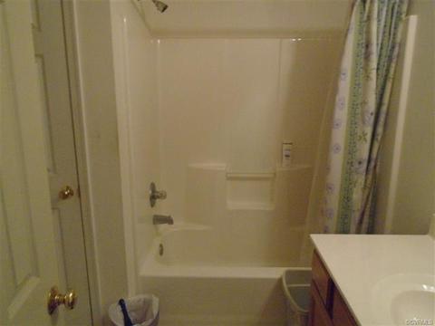 4008 Beech Tree Dr, Gum Spring, VA 23065 photo 5