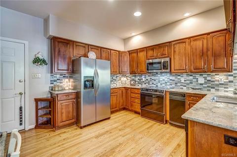5809 Fox Briar Rd, Midlothian, VA 23112 photo 12