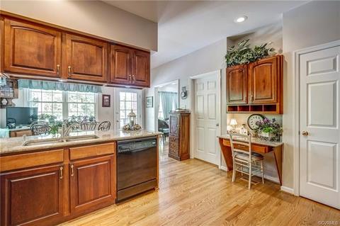 5809 Fox Briar Rd, Midlothian, VA 23112 photo 13