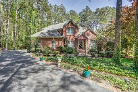 5809 Fox Briar Rd, Midlothian, VA 23112 photo 2